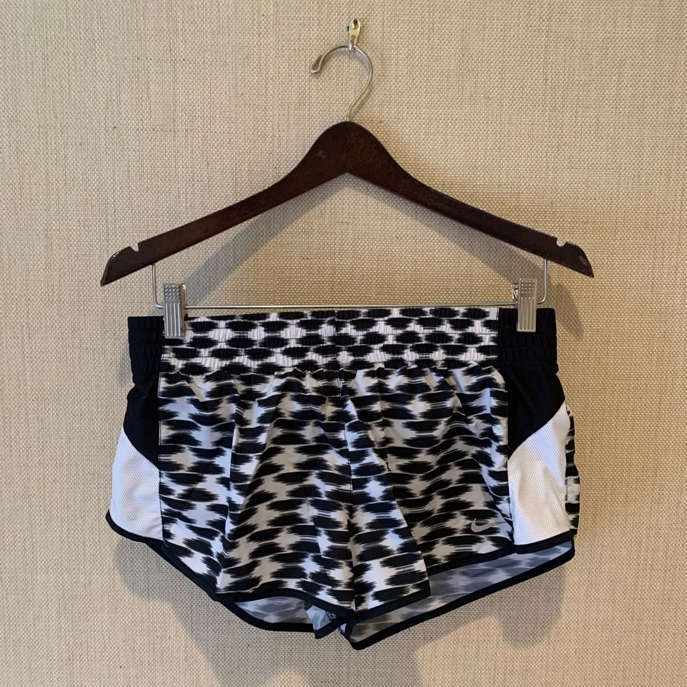 Nike Dry Fit Shorts, Size M
